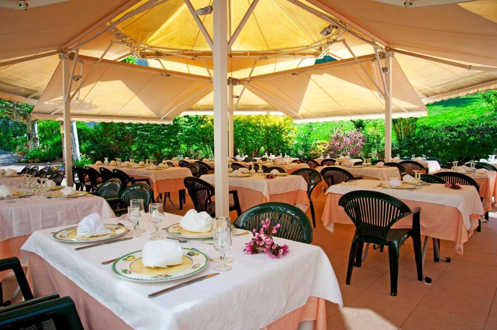 Hotel Les Bergeronnettes Champagneux Exterior foto