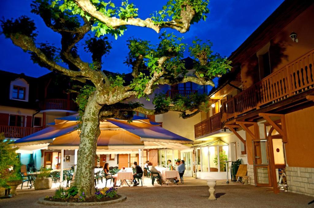 Hotel Les Bergeronnettes Champagneux Exterior foto